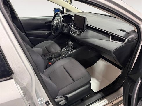 Used 2024 Toyota Corolla LE image 15