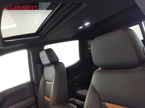 Used 2021 GMC Sierra 1500 AT4 w/ AT4 Preferred Package image 23