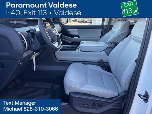 New 2025 Ford Expedition Active image 10