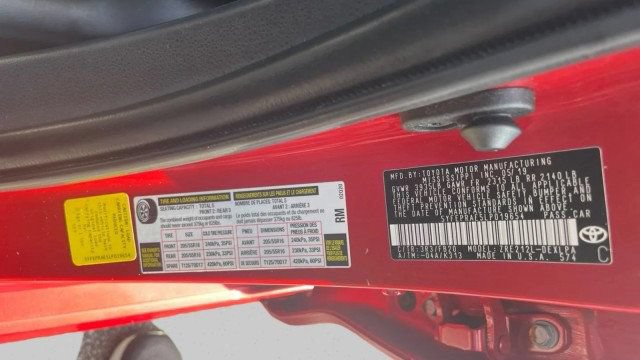 Used 2020 Toyota Corolla LE FWD image 17