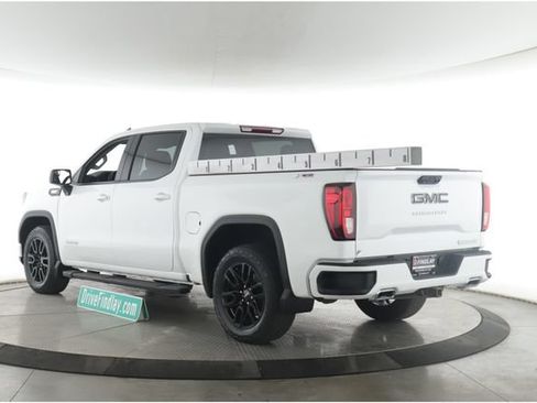 Used 2024 GMC Sierra 1500 Elevation AWD/4WD image 8