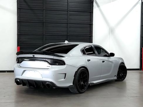 Used 2020 Dodge Charger Scat Pack RWD image 9