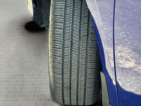 Used 2025 Hyundai Elantra SE image 44