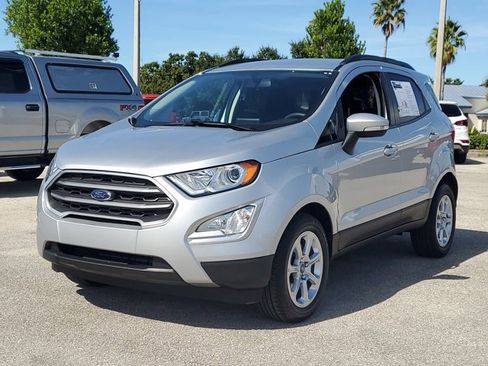 Used 2021 Ford EcoSport SE image 3