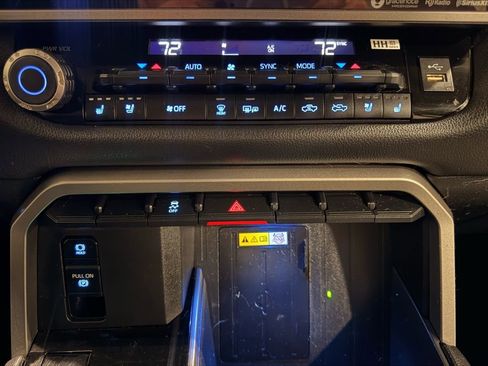 Used 2023 Toyota Tundra Limited w/ Power Package image 25