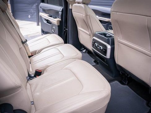Used 2024 Ford Expedition Max Limited image 36