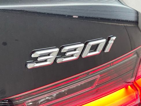 Used 2019 BMW 330i Sedan w/ Convenience Package image 22