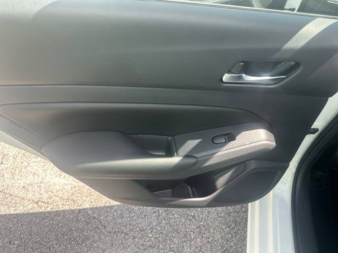 Used 2022 Nissan Altima 2.5 S FWD image 22
