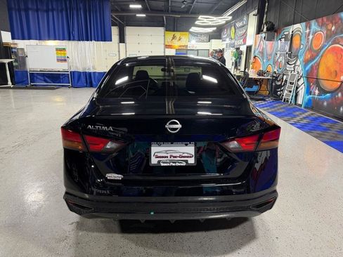 Used 2024 Nissan Altima 2.5 S image 5