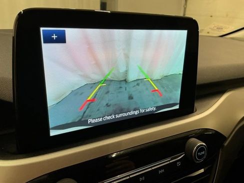 Used 2021 Ford Escape SE FWD image 25