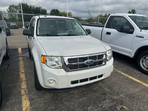 Used 2011 Ford Escape XLT w/ 201A Rapid Spec Order Code FWD image 5
