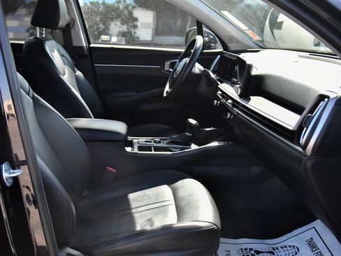 Used 2024 Kia Sorento S FWD image 53