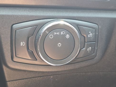 Used 2017 Ford Fusion Energi Titanium FWD image 6