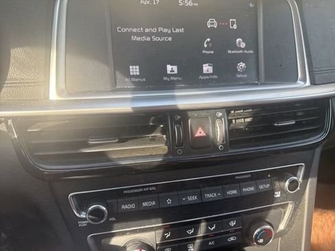 Used 2020 Kia Optima LX image 11