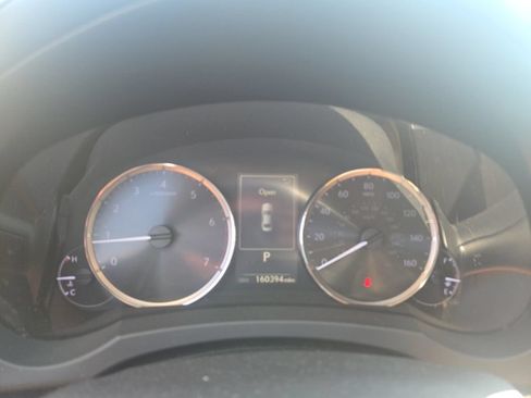 Used 2017 Lexus IS 200t RWD image 22