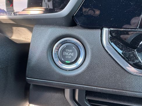 Used 2024 Chevrolet Colorado Trail Boss w/ Technology Package image 25