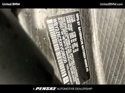 Used 2019 BMW i8 Roadster image 22