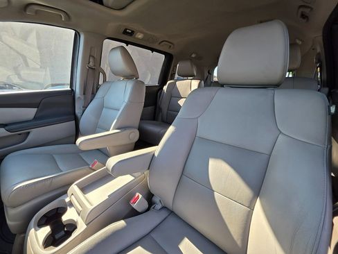 Used 2016 Honda Odyssey EX-L image 18