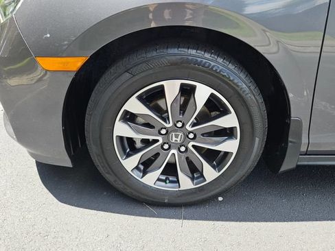 Certified 2024 Honda Odyssey EX-L image 9