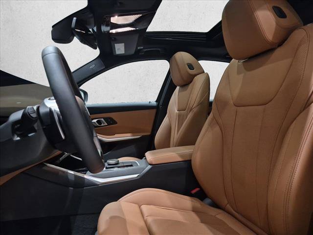 Certified 2026 BMW 330i xDrive Sedan w/ Premium Package AWD/4WD image 17