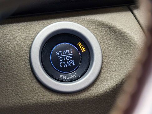 Used 2014 RAM 3500 Laramie Longhorn image 27