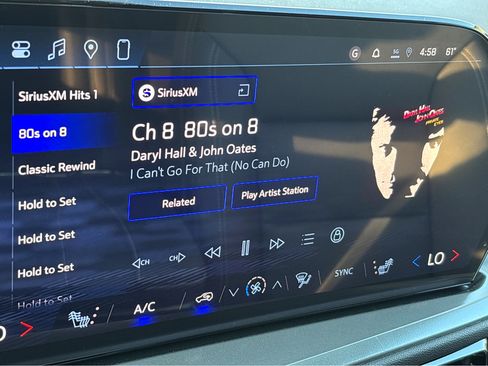 New 2026 Chevrolet Traverse LT w/ Driver Confidence Package image 8