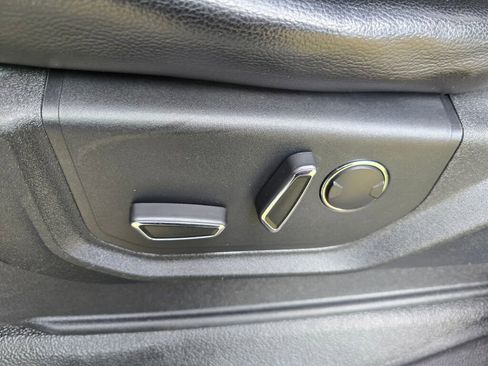 Used 2018 Ford F250 Lariat image 26