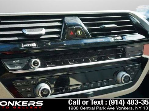 Used 2022 BMW 540i xDrive w/ Premium Package image 54