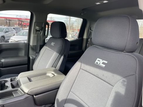 Used 2022 Chevrolet Silverado 1500 Custom image 18