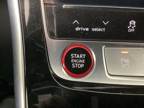 New 2026 Audi SQ7 Prestige image 27