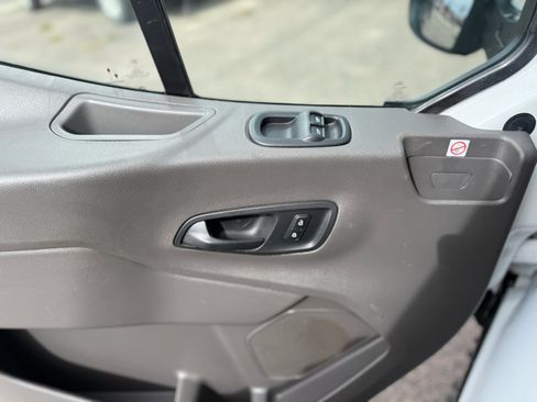 Used 2020 Ford Transit 250 Low Roof AWD image 13