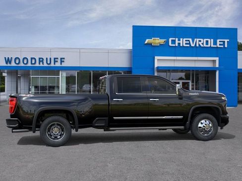 New 2026 Chevrolet Silverado 3500 High Country w/ High Country Premium Package image 5