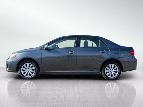 Used 2012 Toyota Corolla LE FWD image 2
