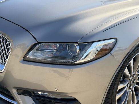 Used 2020 Lincoln Continental w/ Premium Package image 8