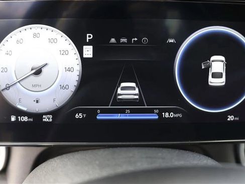 New 2025 Hyundai Elantra SEL FWD image 15