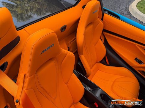 Used 2022 McLaren 765LT RWD image 36