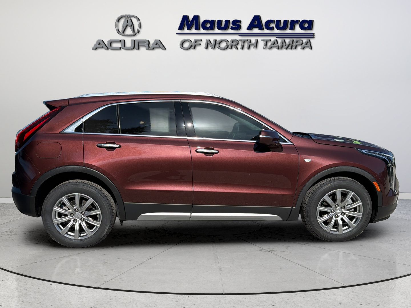 Used 2023 Cadillac XT4 Premium Luxury w/ Technology Package FWD image 13