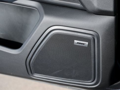 Certified 2026 Porsche Macan image 22