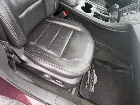 Used 2018 Ford Taurus SEL w/ Equipment Group 201A FWD image 21