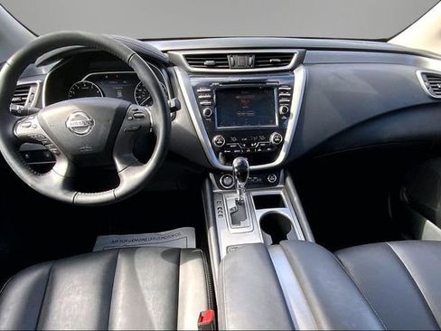 Used 2020 Nissan Murano SV w/ Premium Package image 12