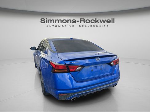 Used 2025 Nissan Altima 2.5 SV w/ SV Special Edition Package image 6