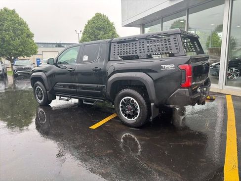 New 2025 Toyota Tacoma TRD Off-Road AWD/4WD image 3