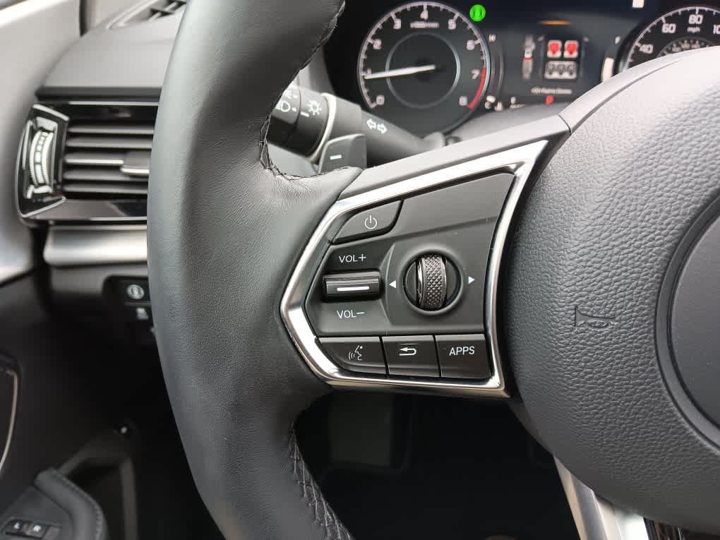 Used 2024 Acura RDX SH-AWD image 23