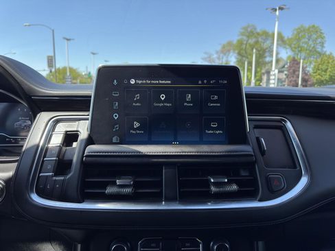 Used 2023 Chevrolet Suburban LT RWD image 23