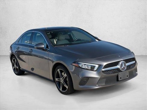 Used 2019 Mercedes-Benz A 220 4MATIC image 3
