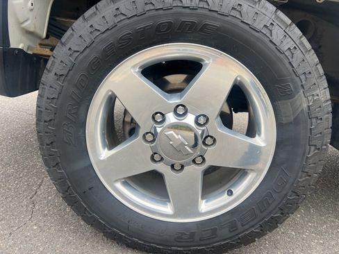 Used 2021 Chevrolet Silverado 2500 W/T w/ WT Convenience Package image 12