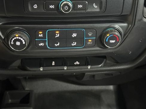 Used 2018 Chevrolet Silverado 1500 W/T w/ Trailering Package AWD/4WD image 17
