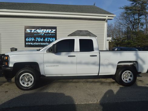 Used 2015 Chevrolet Silverado 1500 W/T w/ Trailering Package image 2