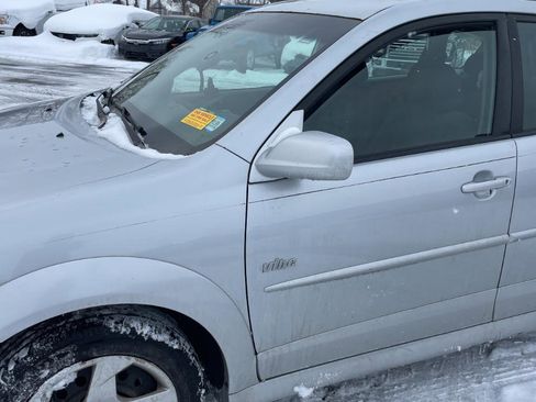 Used 2006 Pontiac Vibe AWD w/ Sun And Sound Package image 5