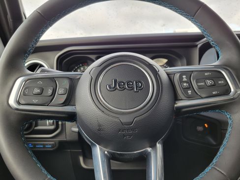 Used 2024 Jeep Wrangler High Altitude AWD/4WD image 8